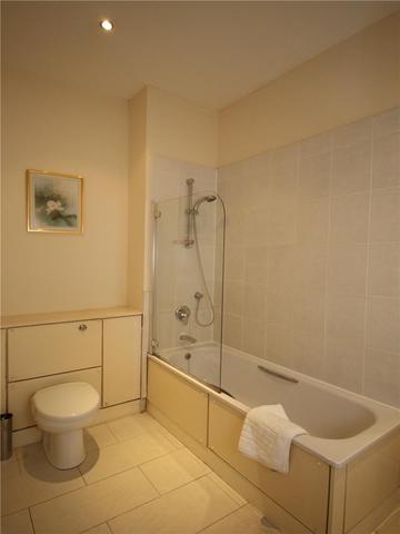  Image of 1 bedroom Flat to rent in Chambers Street Edinburgh EH1 at Old Town Edinburgh Edinburgh, EH1 1HU