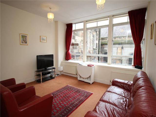  Image of 1 bedroom Flat to rent in Chambers Street Edinburgh EH1 at Old Town Edinburgh Edinburgh, EH1 1HU
