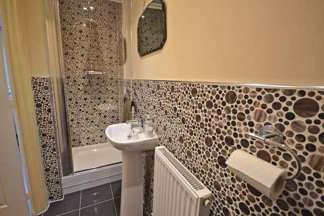  Image of 4 bedroom Town House for sale in Chancel Road Wakefield WF1 at Wakefield Wakefield, WF1 5JH