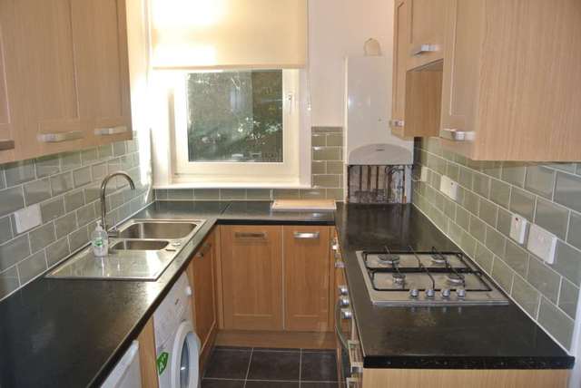  Image of 1 bedroom Flat to rent in Charlton Church Lane London SE7 at Charlton Church Lane Charlton London, SE7 7AB