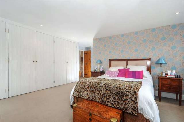  Image of 5 bedroom Barn Conversion for sale in Charlton on Otmoor Kidlington OX5 at Kidlington Oxfordshire Charlton-on-Otmoor, OX5 2TZ