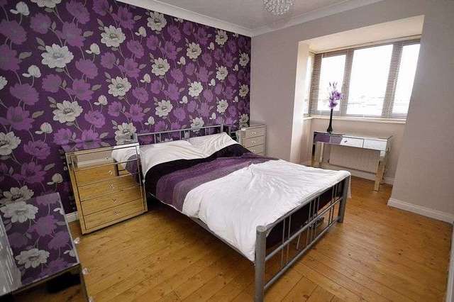  Image of 5 bedroom Detached house for sale in Charndon Close Luton LU3 at Charndon Close  Luton, LU3 4DU