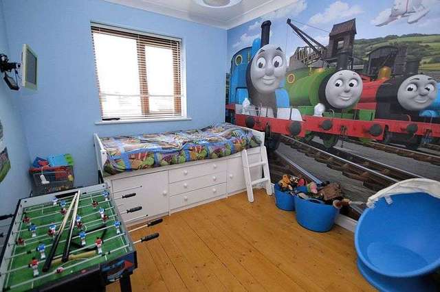  Image of 5 bedroom Detached house for sale in Charndon Close Luton LU3 at Charndon Close  Luton, LU3 4DU
