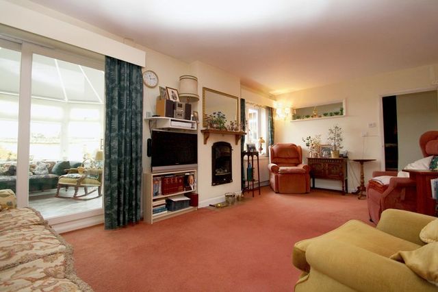  Image of 3 bedroom Detached house for sale in Church Lane Chearsley Aylesbury HP18 at Church Lane Chearsley Aylesbury, HP18 0DF