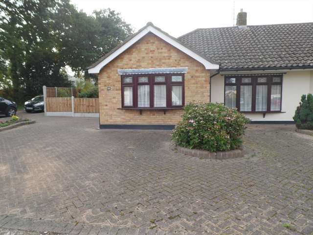 Image of 3 bedroom Detached house for sale in Cheltenham Drive Benfleet SS7 at Cheltenham Drive Thundersley Benfleet, SS7 3SB