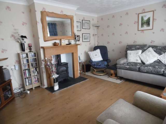  Image of 3 bedroom Detached house for sale in Cheltenham Drive Benfleet SS7 at Cheltenham Drive Thundersley Benfleet, SS7 3SB