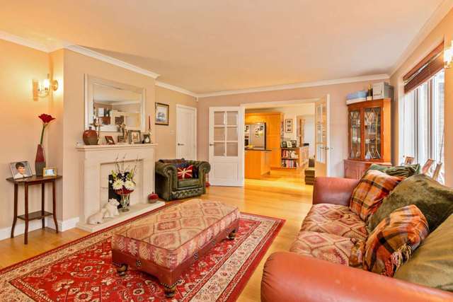  Image of 5 bedroom Detached house for sale in Bellingdon Bellingdon Chesham HP5 at Bellingdon Bellingdon Chesham, HP5 2XU