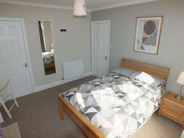  Image of 1 bedroom Detached house to rent in Chiltern Crescent Earley Reading RG6 at Earley Reading Berkshire, RG6 1AL