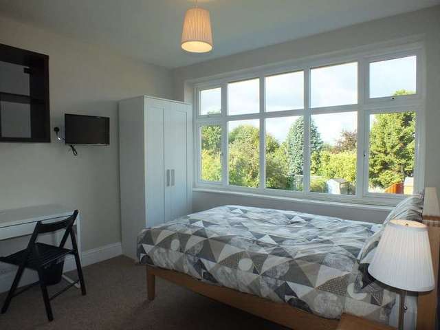  Image of 1 bedroom Detached house to rent in Chiltern Crescent Earley Reading RG6 at Earley Reading Berkshire, RG6 1AL