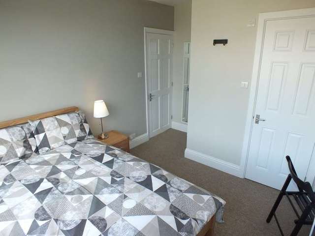  Image of 1 bedroom Detached house to rent in Chiltern Crescent Earley Reading RG6 at Earley Reading Berkshire, RG6 1AL