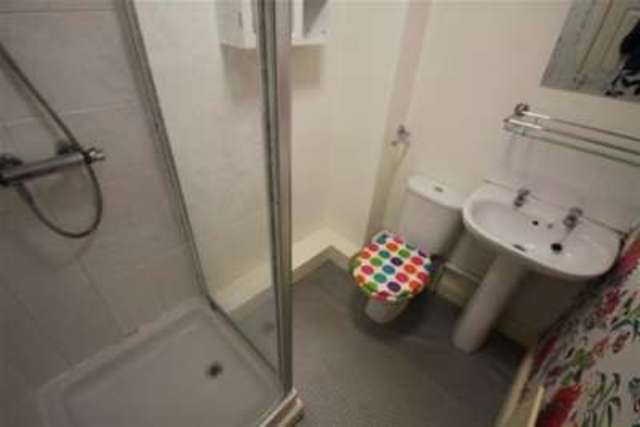  Image of 1 bedroom Flat to rent in Church Street Stone ST15 at Stone, ST15 8BX