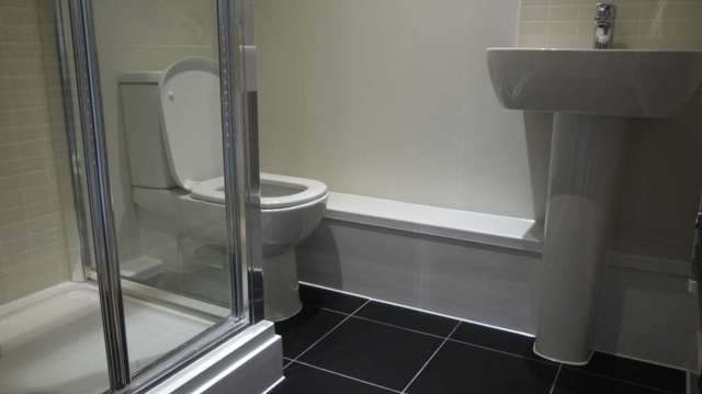  Image of Semi-Detached house to rent in Clarence Avenue Ilford IG2 at Clarence Avenue Redbridge Ilford, IG2 6JE