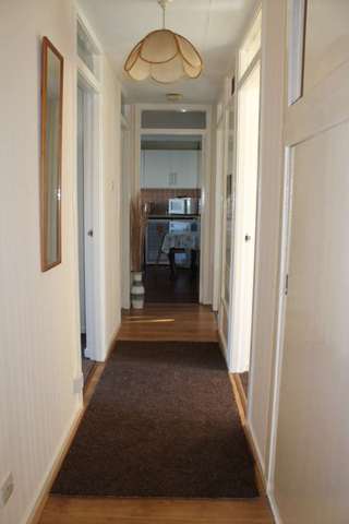  Image of 2 bedroom Flat to rent in Clarence Drive Paisley PA1 at Clarence Drive (  Paisley, PA1 1QQ