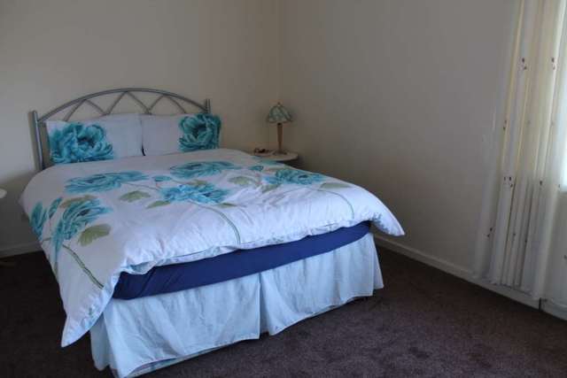  Image of 2 bedroom Flat to rent in Clarence Drive Paisley PA1 at Clarence Drive (  Paisley, PA1 1QQ