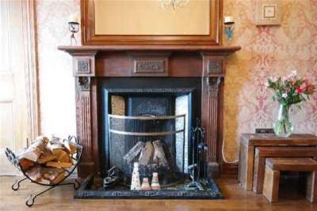  Image of 2 bedroom Flat to rent in Cleveden Road Kelvinside Glasgow G12 at Glasgow, G12 0PH
