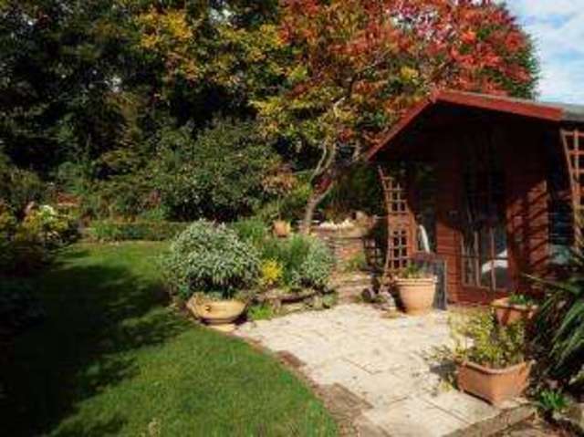  Image of 3 bedroom Detached house for sale in Cliffgrove Avenue Beeston Nottingham NG9 at Beeston Nottingham Beeston, NG9 4DP