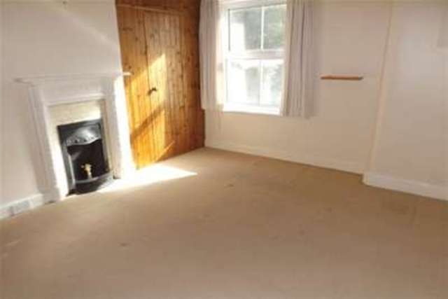 Image of 3 bedroom Flat to rent in Clifton Street Lytham St. Annes FY8 at Lytham St. Annes, FY8 5ER