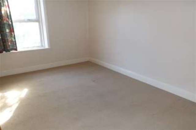  Image of 3 bedroom Flat to rent in Clifton Street Lytham St. Annes FY8 at Lytham St. Annes, FY8 5ER
