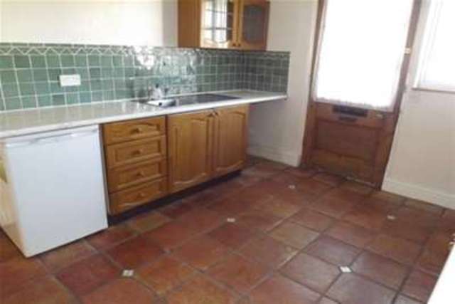  Image of 3 bedroom Flat to rent in Clifton Street Lytham St. Annes FY8 at Lytham St. Annes, FY8 5ER