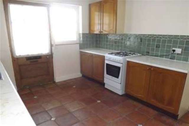  Image of 3 bedroom Flat to rent in Clifton Street Lytham St. Annes FY8 at Lytham St. Annes, FY8 5ER
