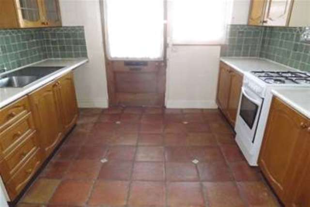  Image of 3 bedroom Flat to rent in Clifton Street Lytham St. Annes FY8 at Lytham St. Annes, FY8 5ER