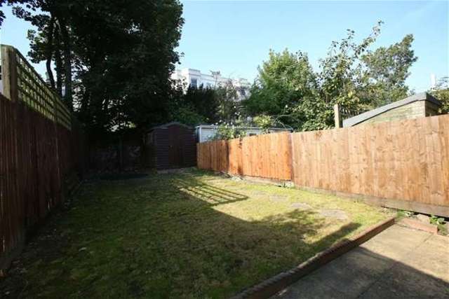  Image of 2 bedroom Flat for sale in Clive Road London SE21 at Dulwich, SE21 8DF