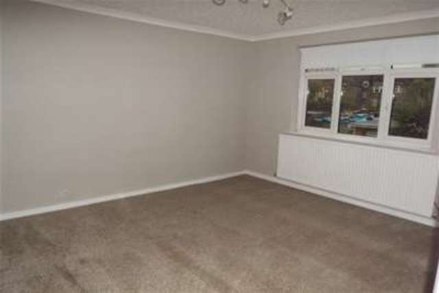  Image of 5 bedroom Detached house to rent in Clova Road London E7 at Forest Gate, E7 9AF