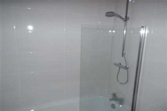  Image of 5 bedroom Detached house to rent in Clova Road London E7 at Forest Gate, E7 9AF