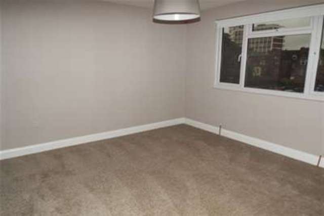  Image of 5 bedroom Detached house to rent in Clova Road London E7 at Forest Gate, E7 9AF