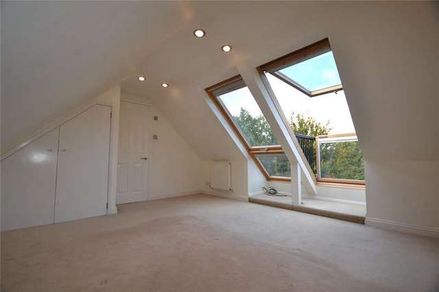  Image of 5 bedroom Detached house to rent in Cornwall Close Warfield Bracknell RG42 at Warfield Berkshire Newell Green, RG42 3UH
