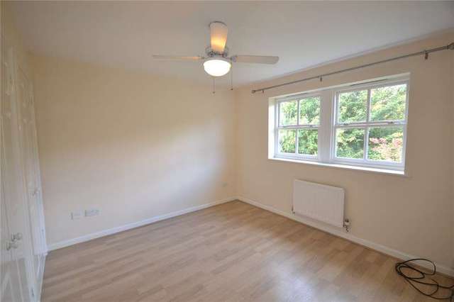  Image of 5 bedroom Detached house to rent in Cornwall Close Warfield Bracknell RG42 at Warfield Berkshire Newell Green, RG42 3UH