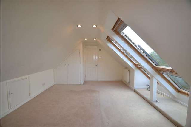  Image of 5 bedroom Detached house to rent in Cornwall Close Warfield Bracknell RG42 at Warfield Berkshire Newell Green, RG42 3UH