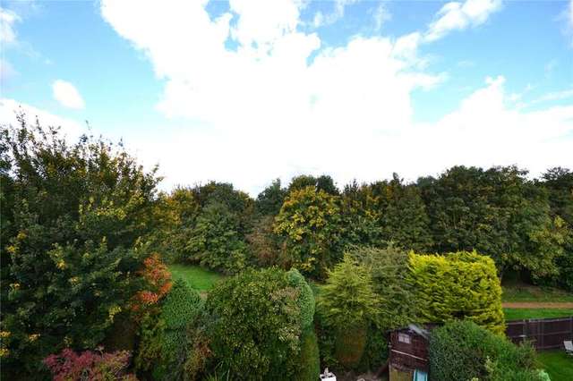  Image of 5 bedroom Detached house to rent in Cornwall Close Warfield Bracknell RG42 at Warfield Berkshire Newell Green, RG42 3UH