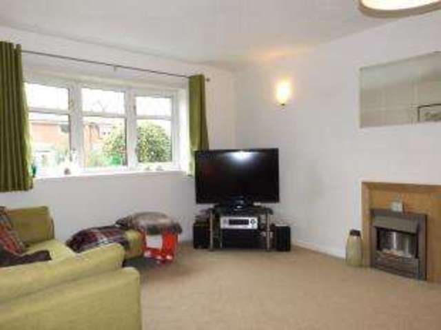  Image of 4 bedroom Detached house for sale in Cottesmore Avenue Oadby Leicester LE2 at Oadby Leicester Oadby, LE2 4SX