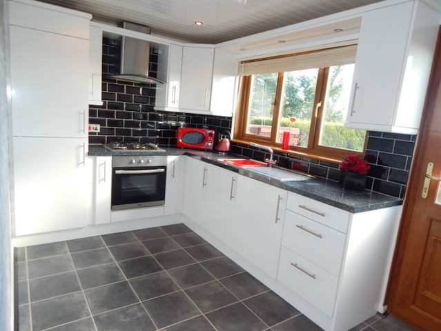  Image of 2 bedroom Terraced house to rent in Craigburn Crescent Houston Johnstone PA6 at Houston Renfrewshire Renfrewshire, PA6 7NE