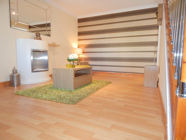  Image of 2 bedroom Terraced house to rent in Craigburn Crescent Houston Johnstone PA6 at Houston Renfrewshire Renfrewshire, PA6 7NE