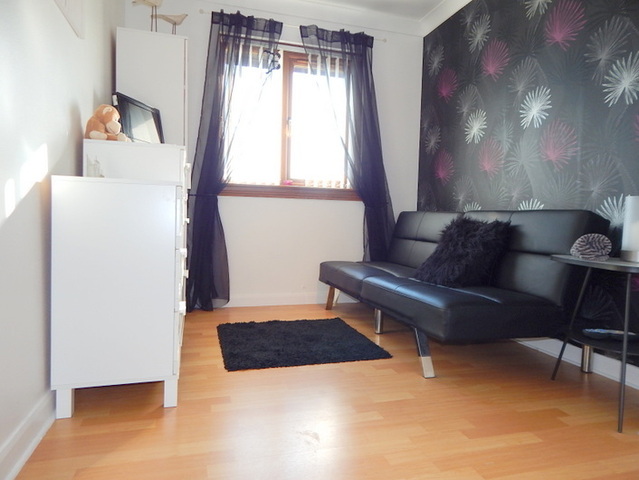  Image of 2 bedroom Terraced house to rent in Craigburn Crescent Houston Johnstone PA6 at Houston Renfrewshire Renfrewshire, PA6 7NE
