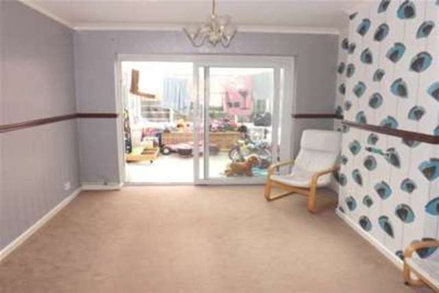 Image of 3 bedroom Detached house to rent in Cranbourne Avenue Lanesfield Wolverhampton WV4 at Wolverhampton, WV4 6RQ