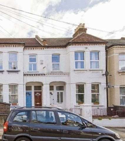  Image of 2 bedroom Flat for sale in Credenhill Street London SW16 at Credenhill Street  London, SW16 6PP