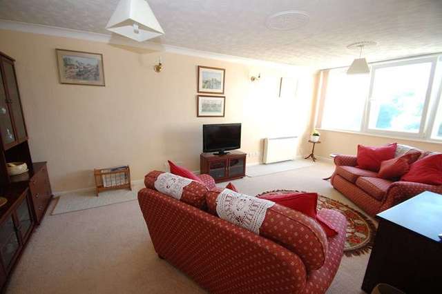  Image of 2 bedroom Flat for sale in Crescent Road Gosport PO12 at Crescent Road Alverstoke GOSPORT, PO12 2DJ