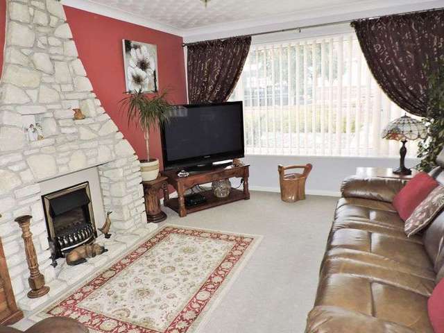  Image of 2 bedroom Detached house for sale in Crestview Drive Lowestoft NR32 at Crestview Drive  Lowestoft, NR32 4EW