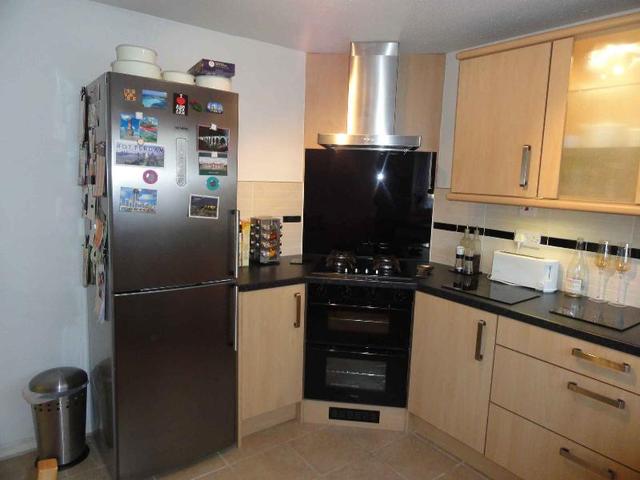  Image of 2 bedroom Flat to rent in Cromarty Court Bletchley Milton Keynes MK3 at West Bletchley  Bletchley, MK3 7SU