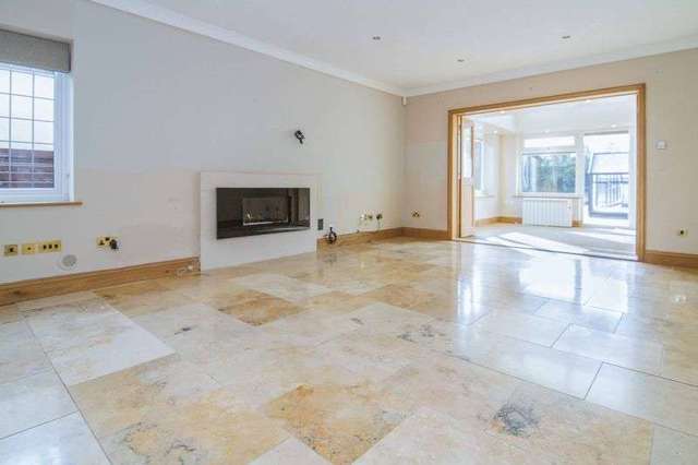  Image of 4 bedroom Detached house to rent in Cross Keys Cross Keys Hereford HR1 at Cross Keys Hereford, HR1 3NT
