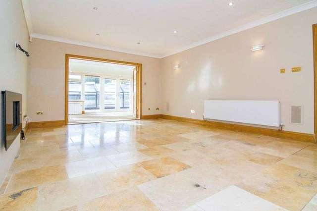  Image of 4 bedroom Detached house to rent in Cross Keys Cross Keys Hereford HR1 at Cross Keys Hereford, HR1 3NT
