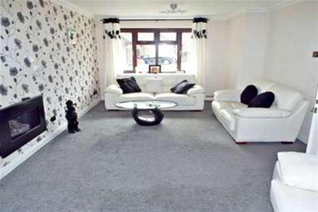  Image of 4 bedroom Detached house to rent in Cypress Gardens Totton Southampton SO40 at Southampton, SO40 8JN