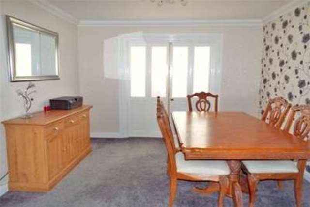  Image of 4 bedroom Detached house to rent in Cypress Gardens Totton Southampton SO40 at Southampton, SO40 8JN