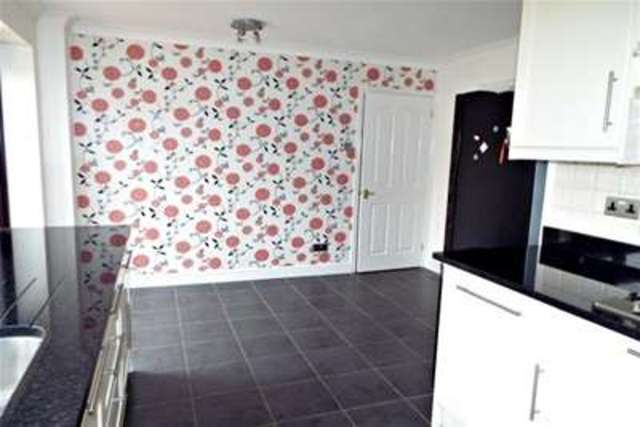  Image of 4 bedroom Detached house to rent in Cypress Gardens Totton Southampton SO40 at Southampton, SO40 8JN