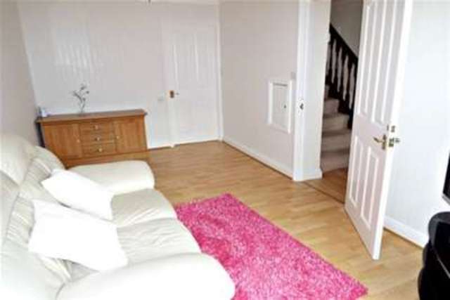  Image of 4 bedroom Detached house to rent in Cypress Gardens Totton Southampton SO40 at Southampton, SO40 8JN