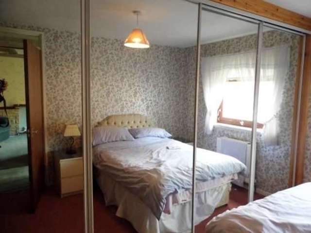  Image of 2 bedroom Bungalow for sale in Denbert Gardens Kennoway Leven KY8 at Carluke Lanarkshire Carluke, KY8 5TT