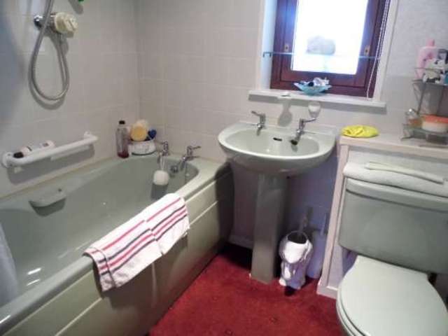  Image of 2 bedroom Bungalow for sale in Denbert Gardens Kennoway Leven KY8 at Carluke Lanarkshire Carluke, KY8 5TT